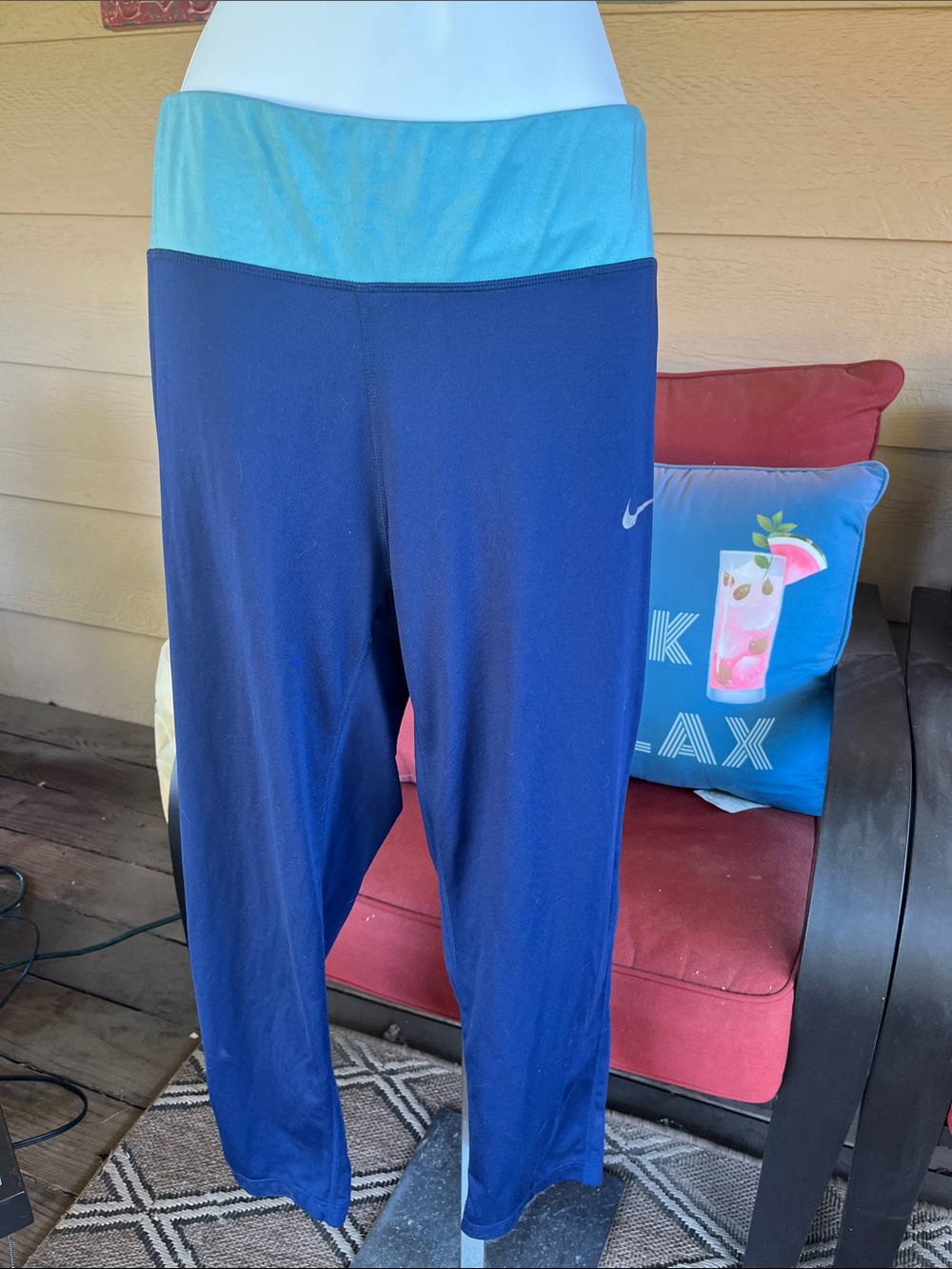Nike Capri Dri Fit Performance Reflective Sz 2X